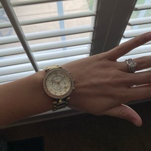 Michael kors gold watch